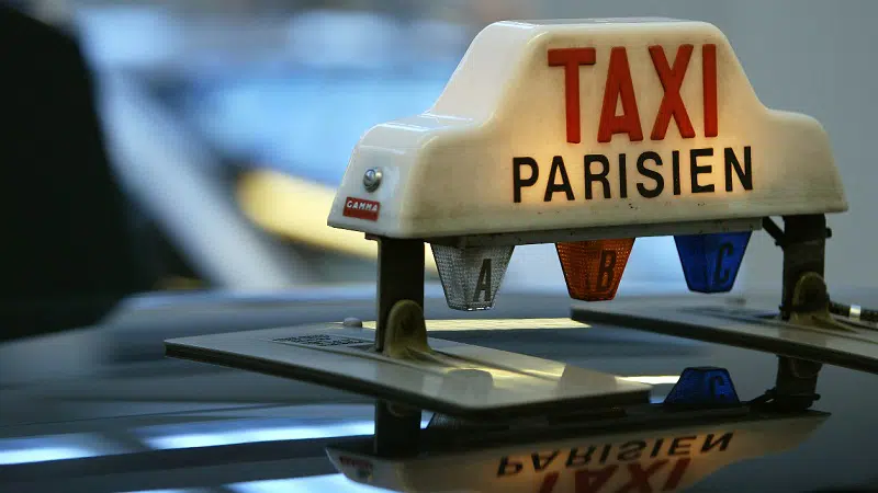 Comment payer un taxi à Paris