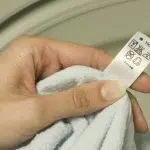 savoir si un vêtement va à la machine à laver